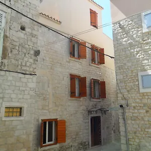 Ruzica 3*, Trogir Croatia